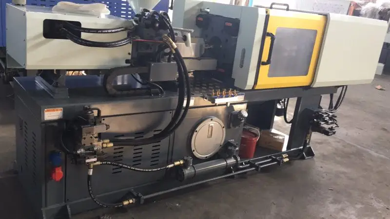 Automatic Small Blow Making Plastic Injection Molding Machine