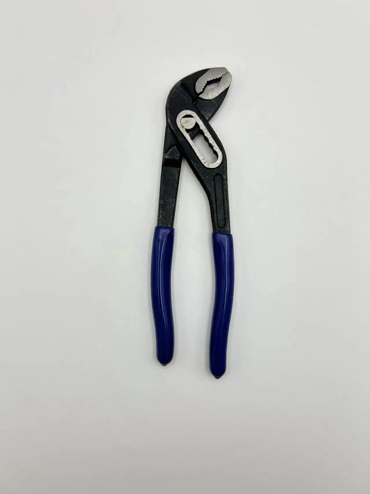 Carbon Steel Water Pump Plier with Dipping Handle Multi-Functional and Metric Measurement System for Multi-Purpose Use supplier