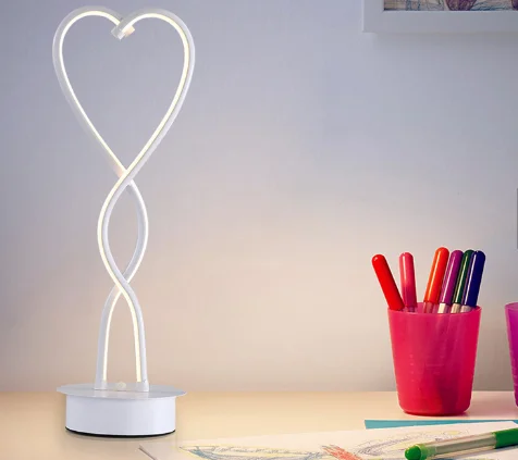 2020 manufacture creative design LED desk lamp home decor light modern aluminium body table light