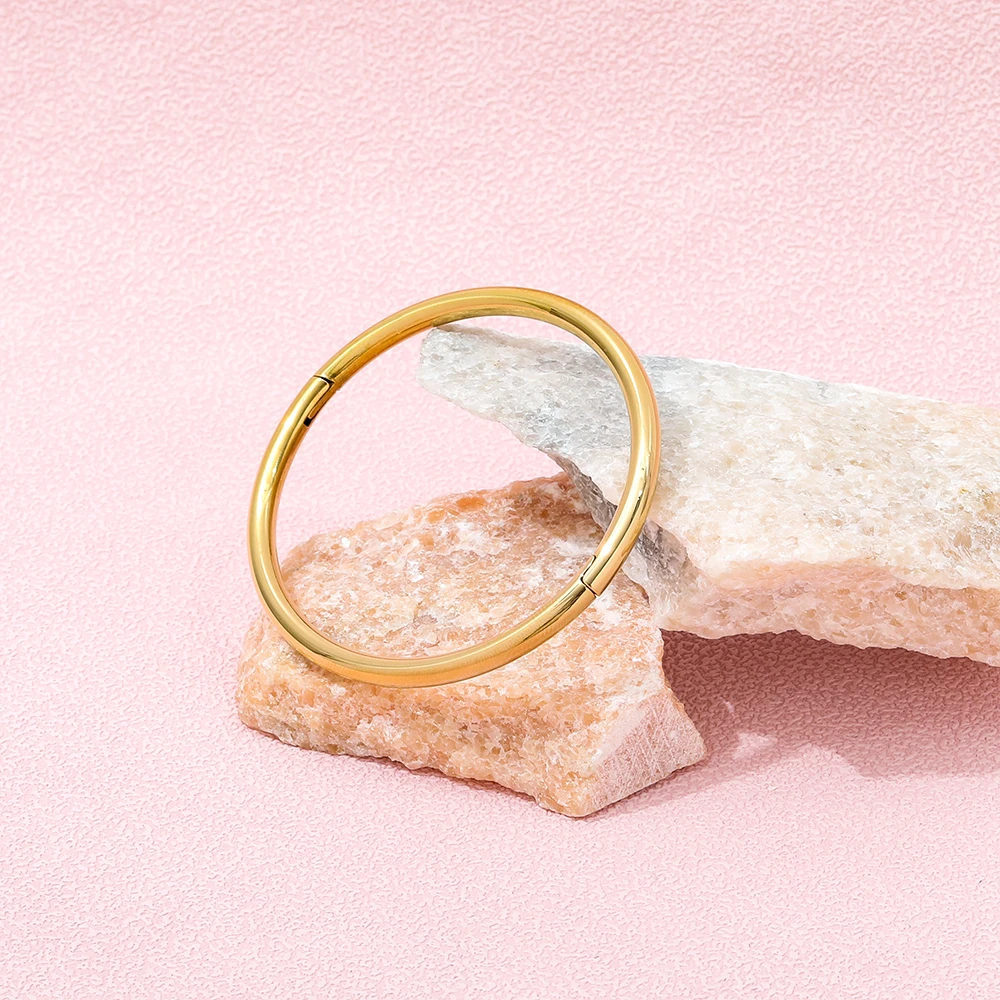 最終値下げ早い者勝ちhuman made bangle gold 値下げ早い者勝ちhuman