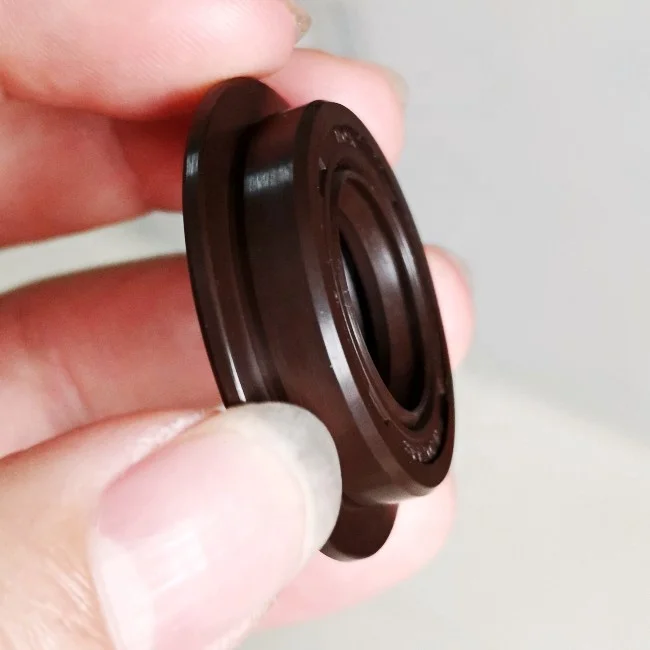 8/4 17：30〜 29341-64130 AZ0744E TCA5 NBR Oil Seal for Toyota 17*30*37*8