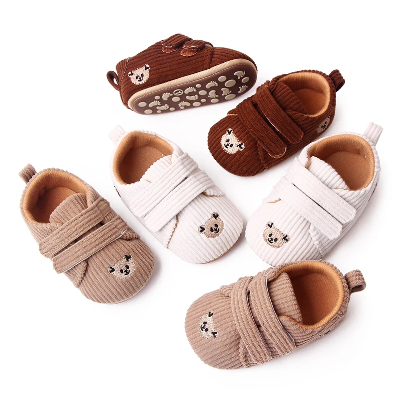 High Quality Soft Anti-slip TPR Outsole Cute Bear Design Newborn Baby Toddler Unisex Shoes