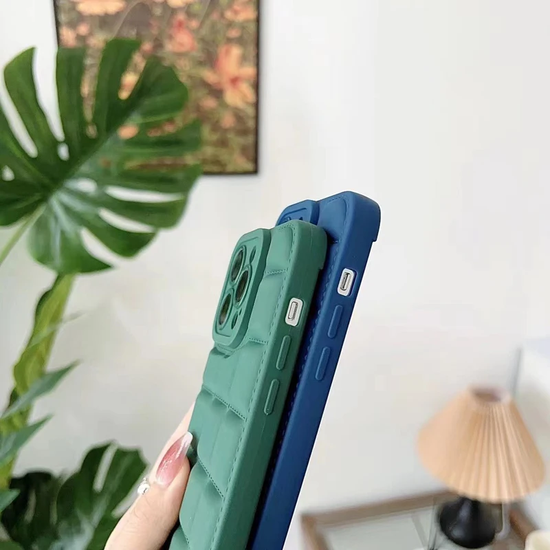 Cheap Full Protection Silicone Phone Case for iPhone 15 Pro Max Shockproof Soft TPU Plaid Bumper Case for iPhone 14 Pro Max