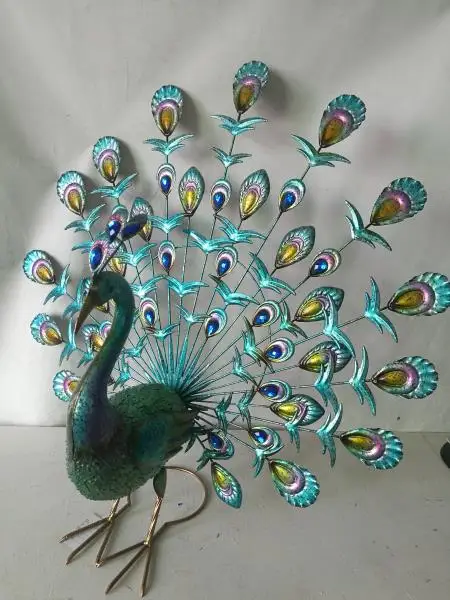 Statue metal  peacock  bird