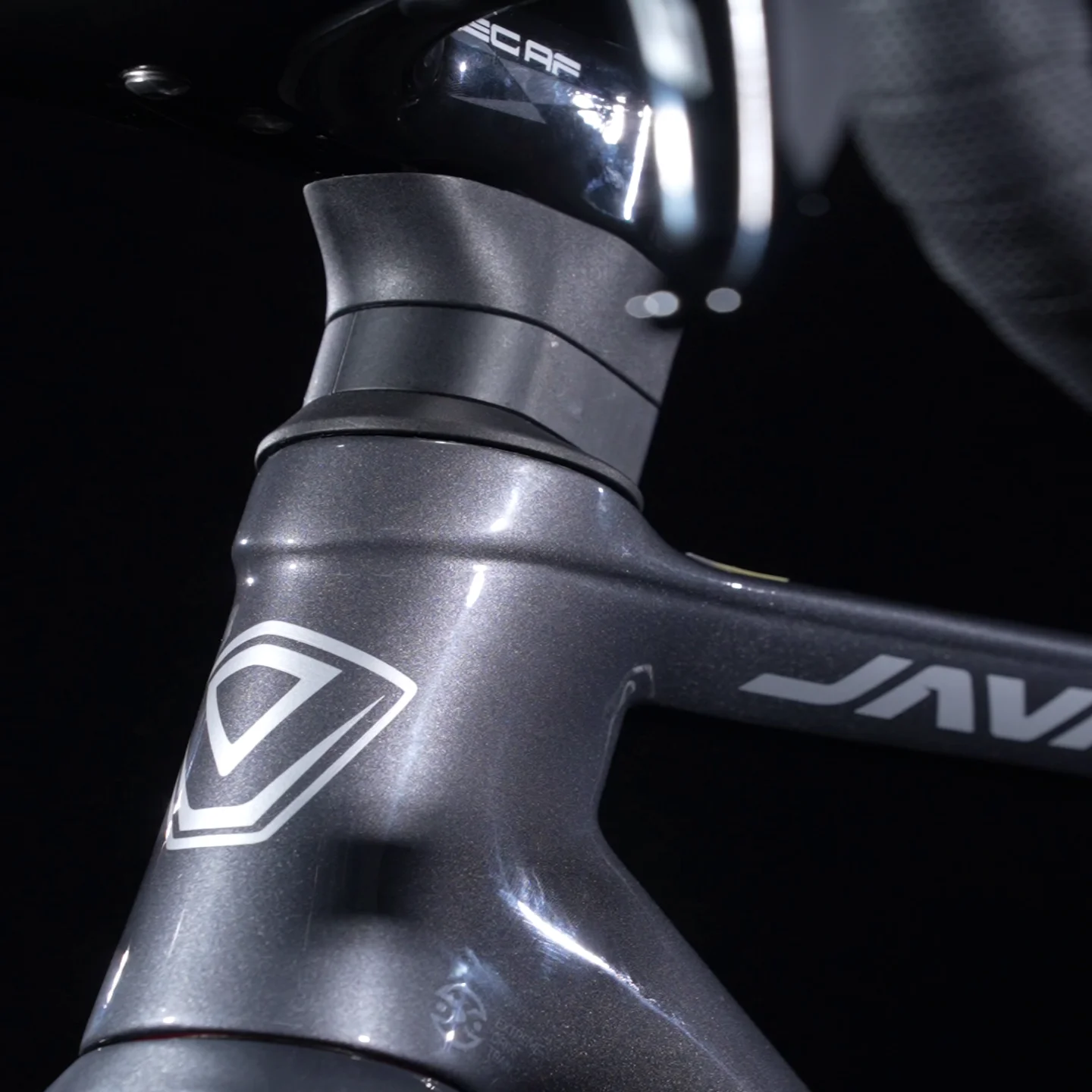 JAVA VESUVIO Full Carbon Fiber Road Bicycle - 24 Speed Racing Bike