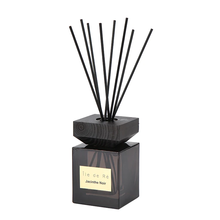 Factory Own Brand Enjoy Everyday Flameless Aromatherapy Reed Diffuser Square Glass Bottle with Fiber Sticks