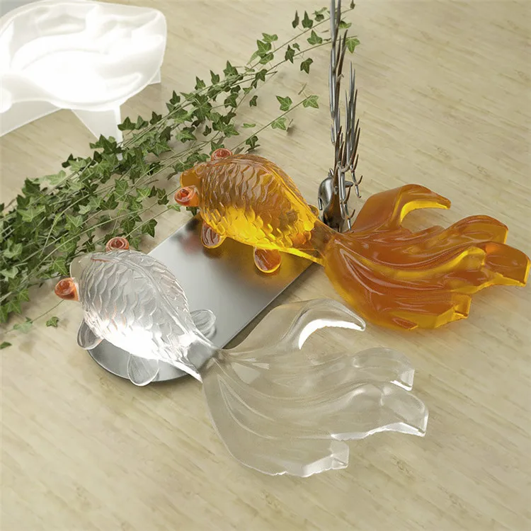 Y4657 large 7.5-inch Koi Fish Silicone