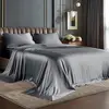 Gris foncé