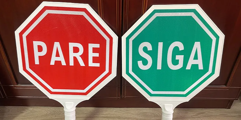 46cm Handheld Go and Stop Plastic Traffic Sign