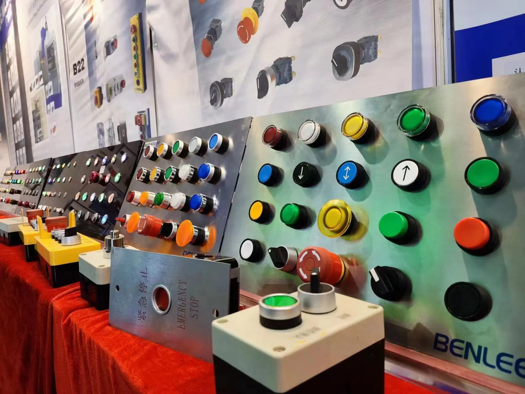 Benlee 2 Position Rotary Switch 22mm 1no1nc Black Long Handle