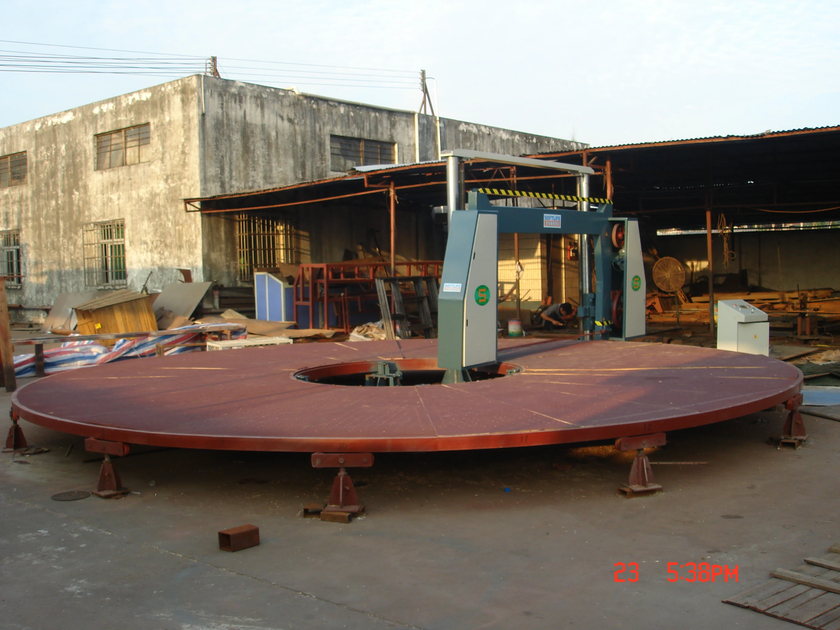 Round Circle Cutting Machine to Cut Sponge
