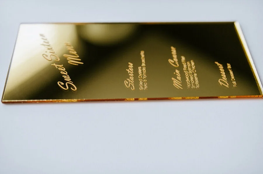 Золотистое зеркало на заказ акриловая Свадебная карта меню с гравировкой