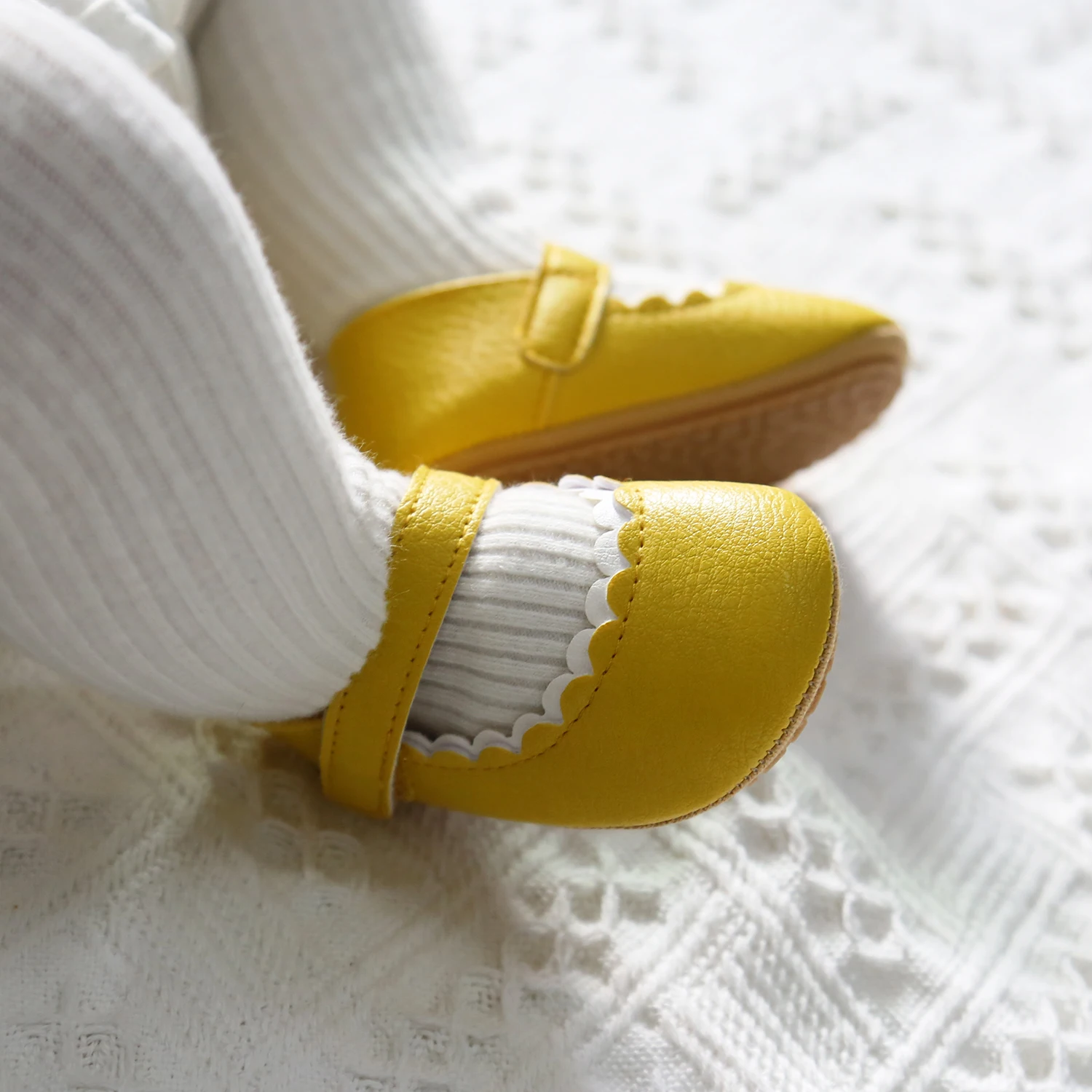 Hot Selling Beautiful Soft PU Leather Baby Toddler Girl Shoes Prewalker Girl Shoes details