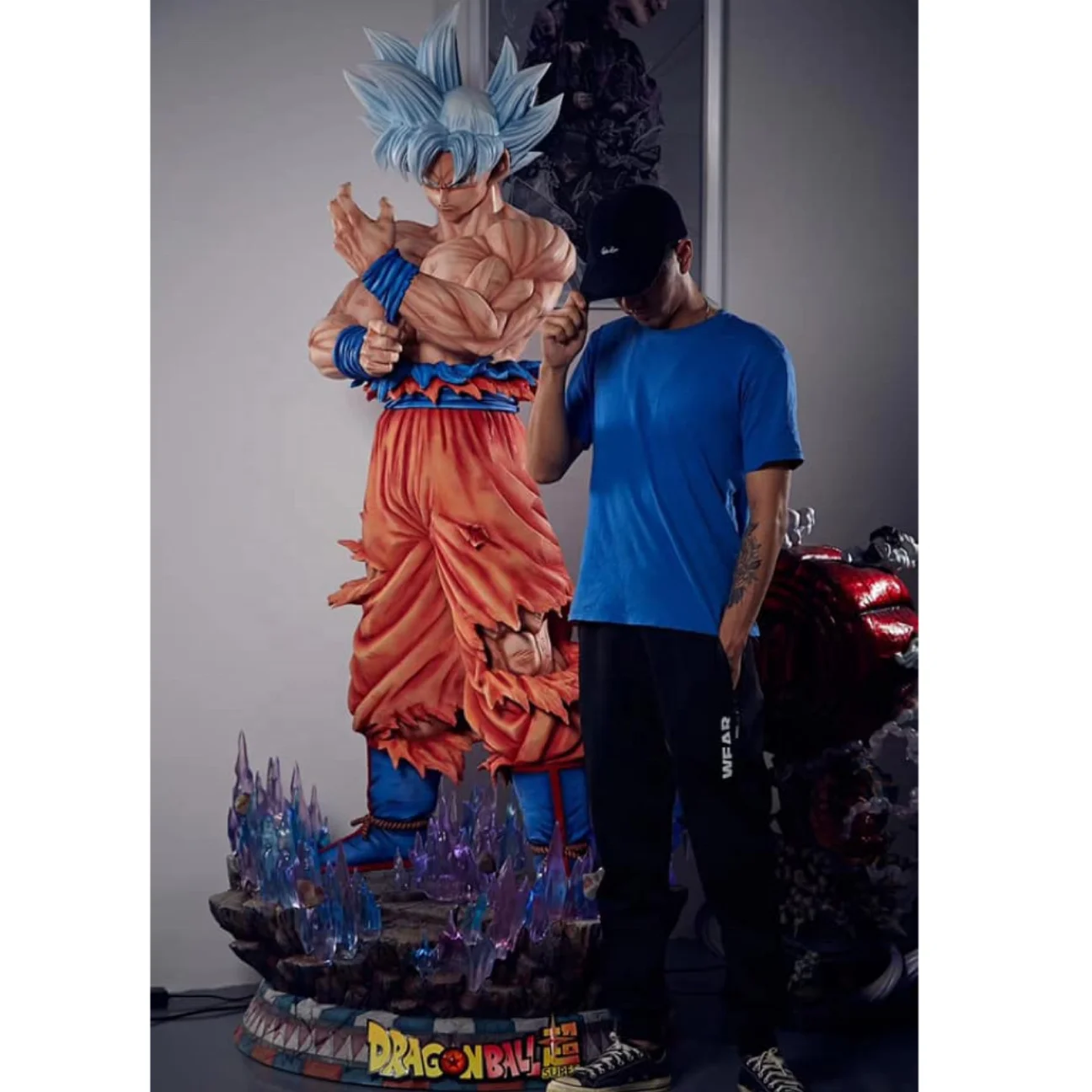 カスタマイズされた等身大7ドラゴンボールZアニメフィギュア樹脂