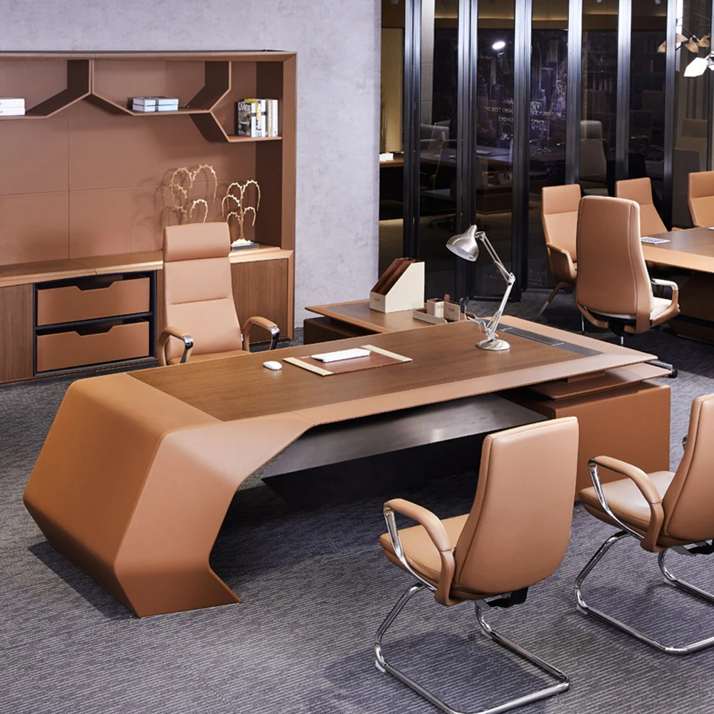 Kwality Product of Space Wood Well Finished Executive Office Table