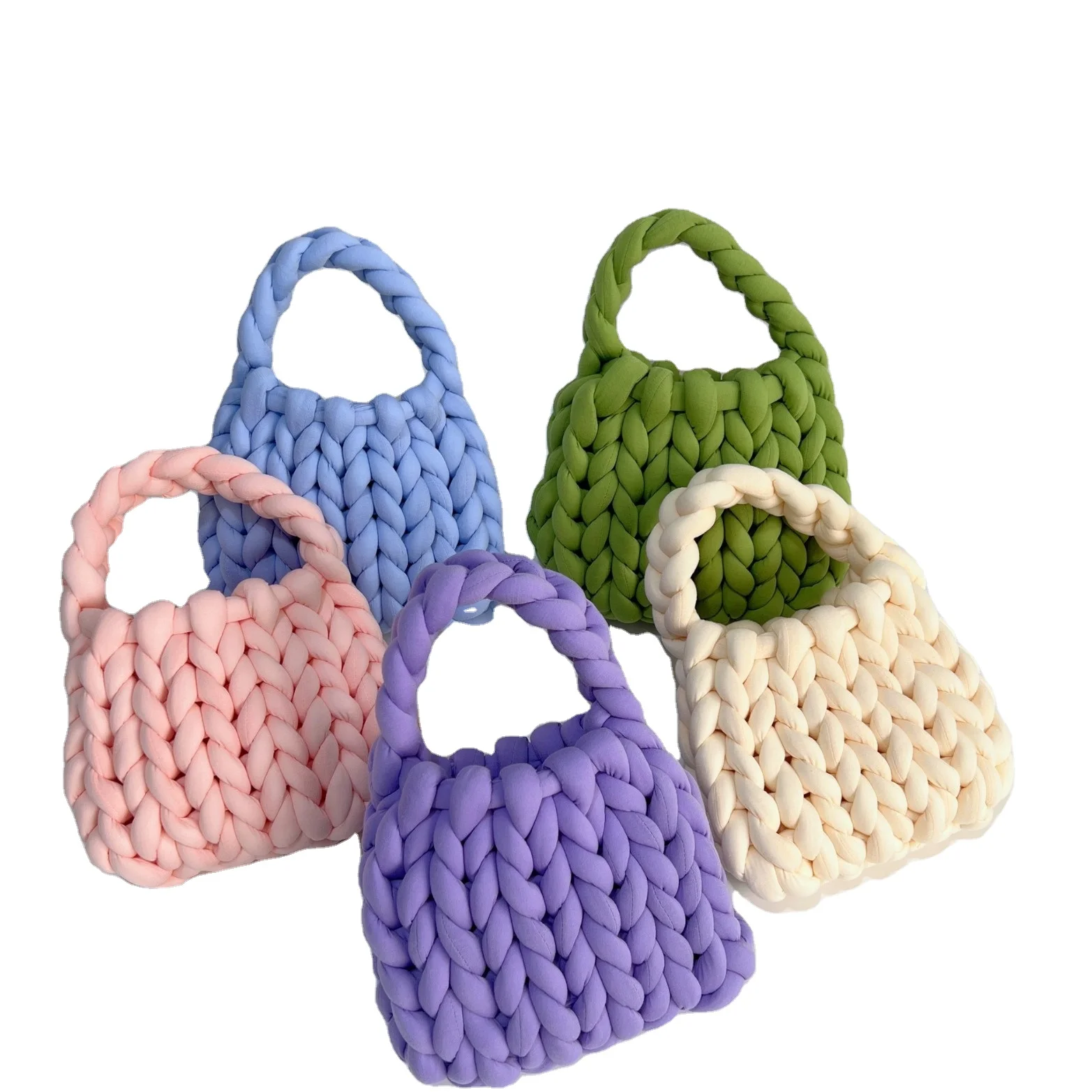 [ NERDY ]24FW★韓国人気★GLOSSY CLOUD QUILTING BAG (MEDIUM) NERDY ]☆24FW☆韓国人気☆CLOUD QUILTING BAG (MEDIUM) MUSINSA
