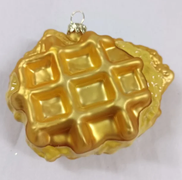 Manufacturer Direct Sale High Quality Glass Handmade Simulated Cake Waffles Christmas Tree Hanging Decoration factory