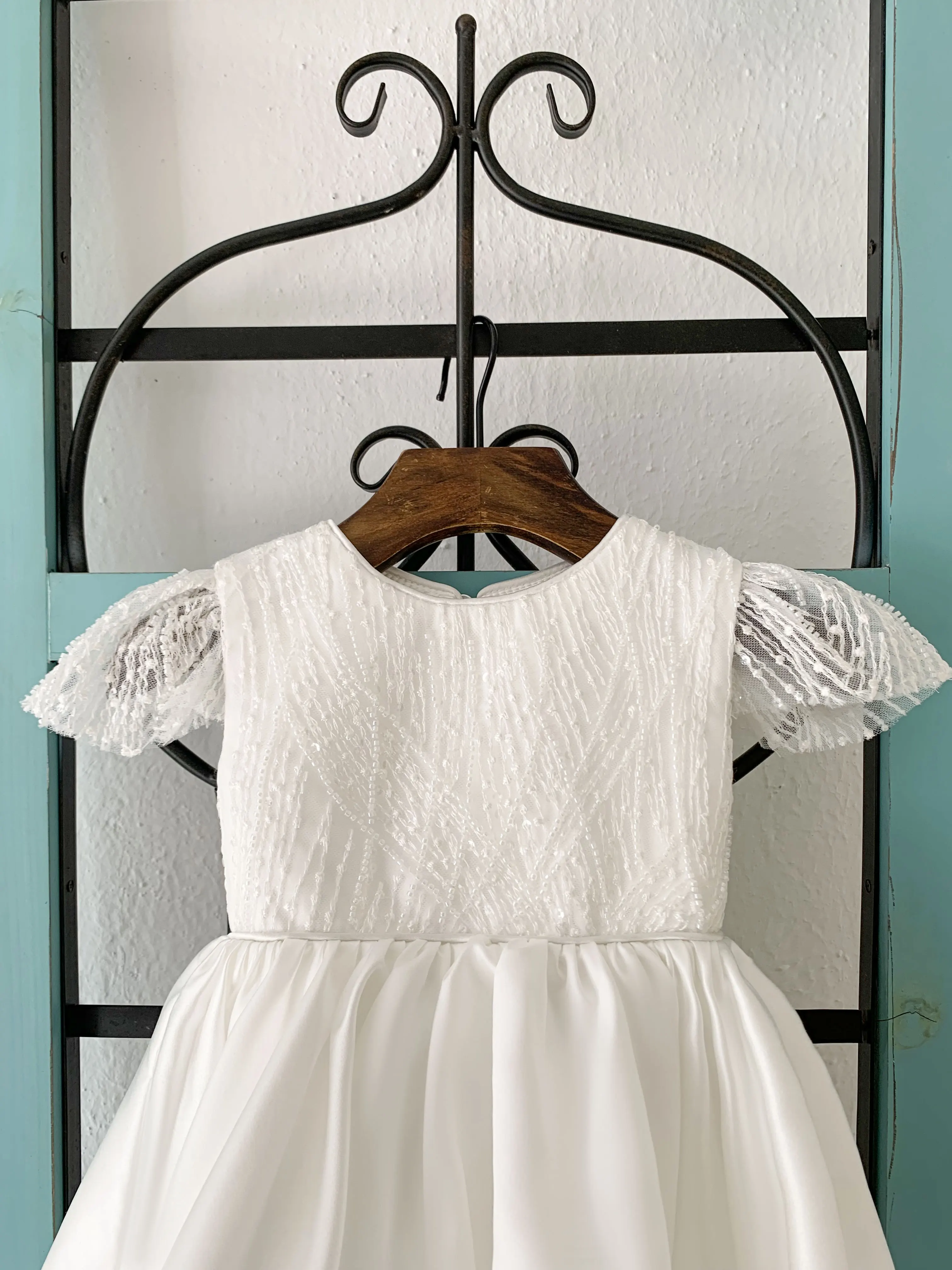 Short Sleeves Lace Satin Christening Dress Baby Girl Christening Gown