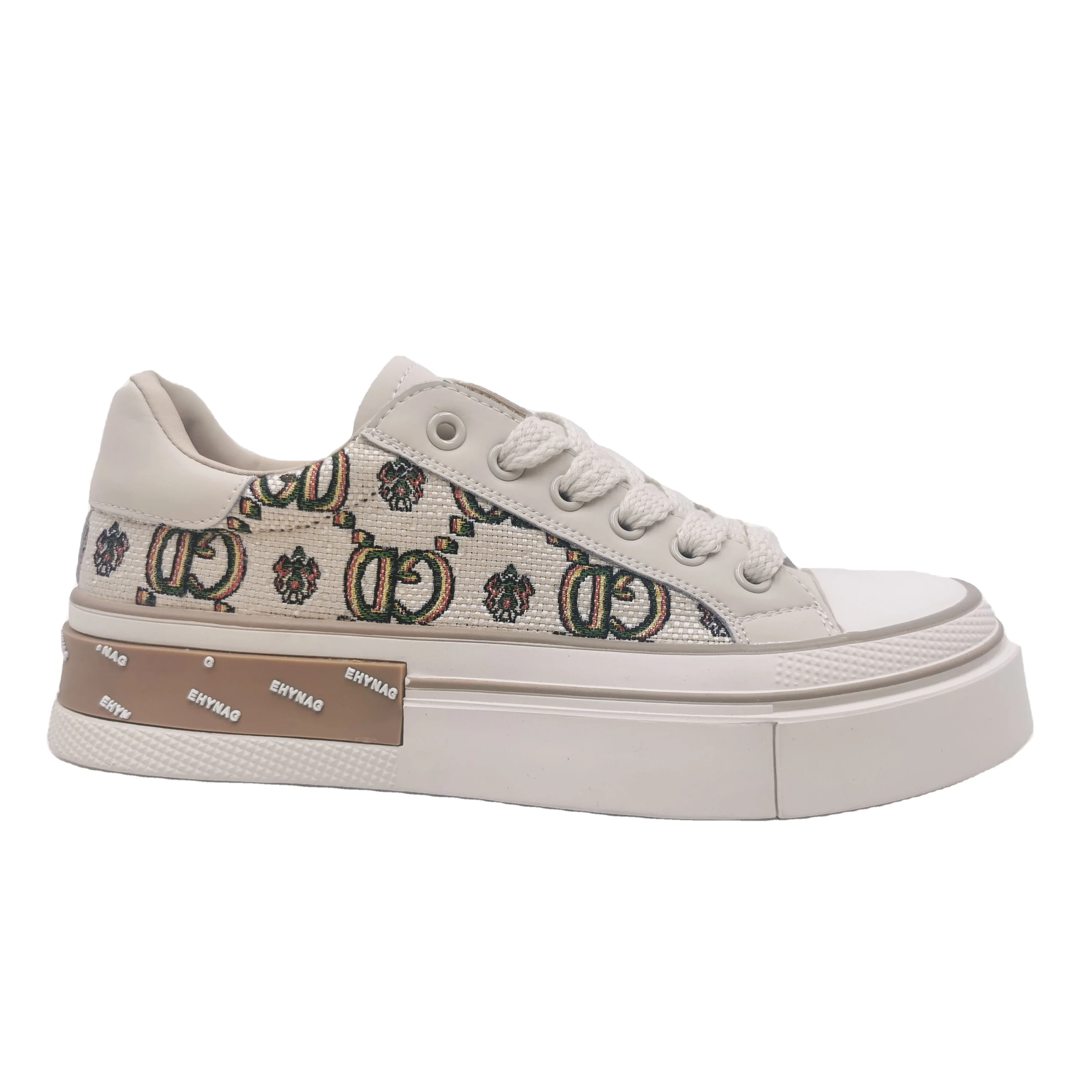 Zapatillas deportivas con tacón en cuña | Zapatos de tacones, Zapatos de  tacón lindos, Zapatos deportivos de moda