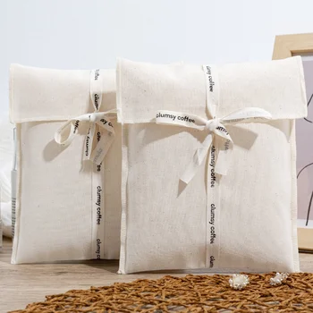 Eco-Friendly Recyclable Organic Cotton Flap Dust Pouch Bag with Customizable Logo for Cosmetic Packaging Socks