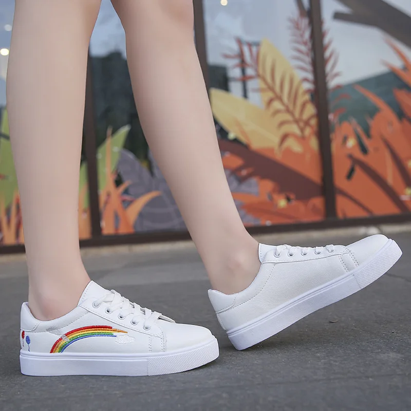 2021 Nieuwe Rainbow Witte Schoenen Vrouwen Platte Schoenen - Buy Kleine Witte  Schoenen,Dames Casual Schoenen,Platte Schoenen Product on Alibaba.com