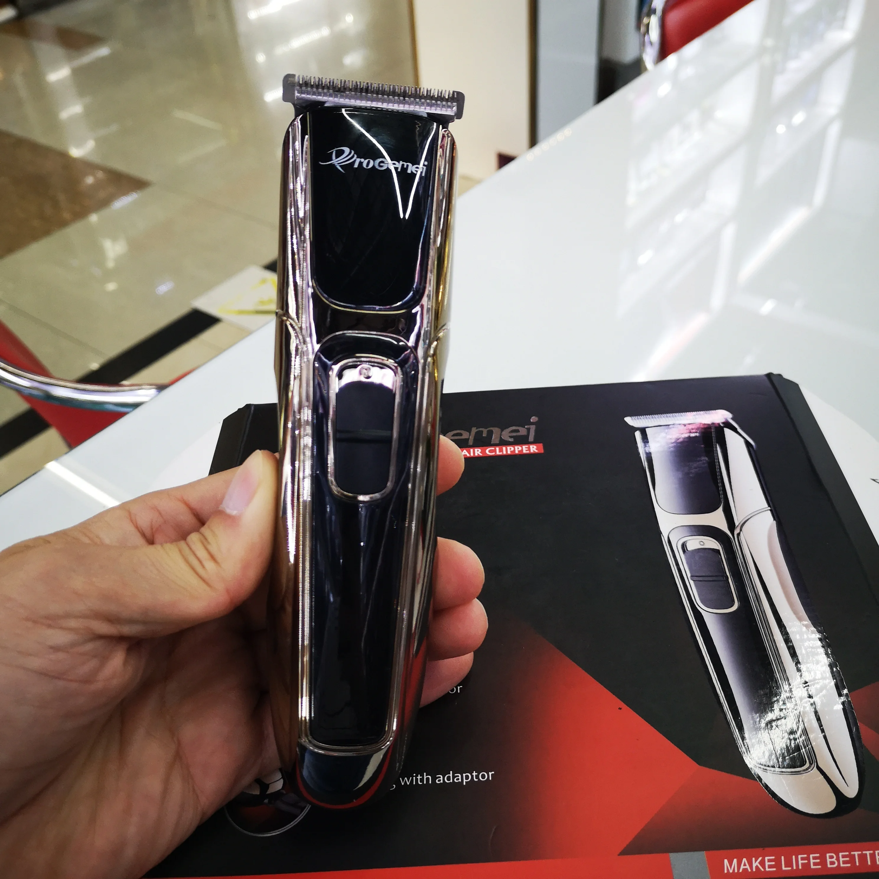 Original PROGEMEI GM6069 Electric Cordless Rechargeable Hair Clipper