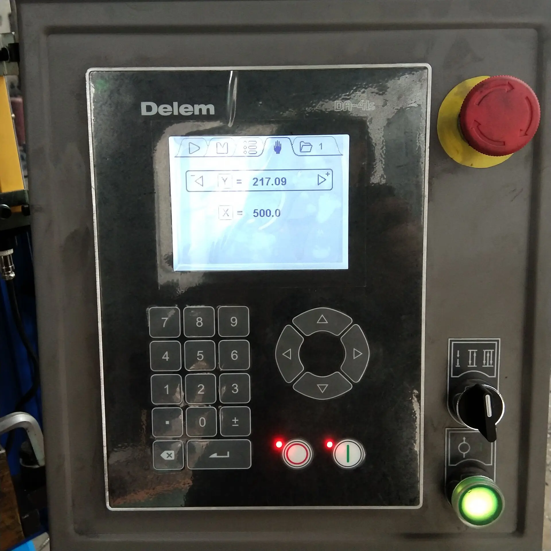 Wholesale Price CNC Controller for Press Brake ESTUN E21E200 E21S E200P Delem DA66T DA52S