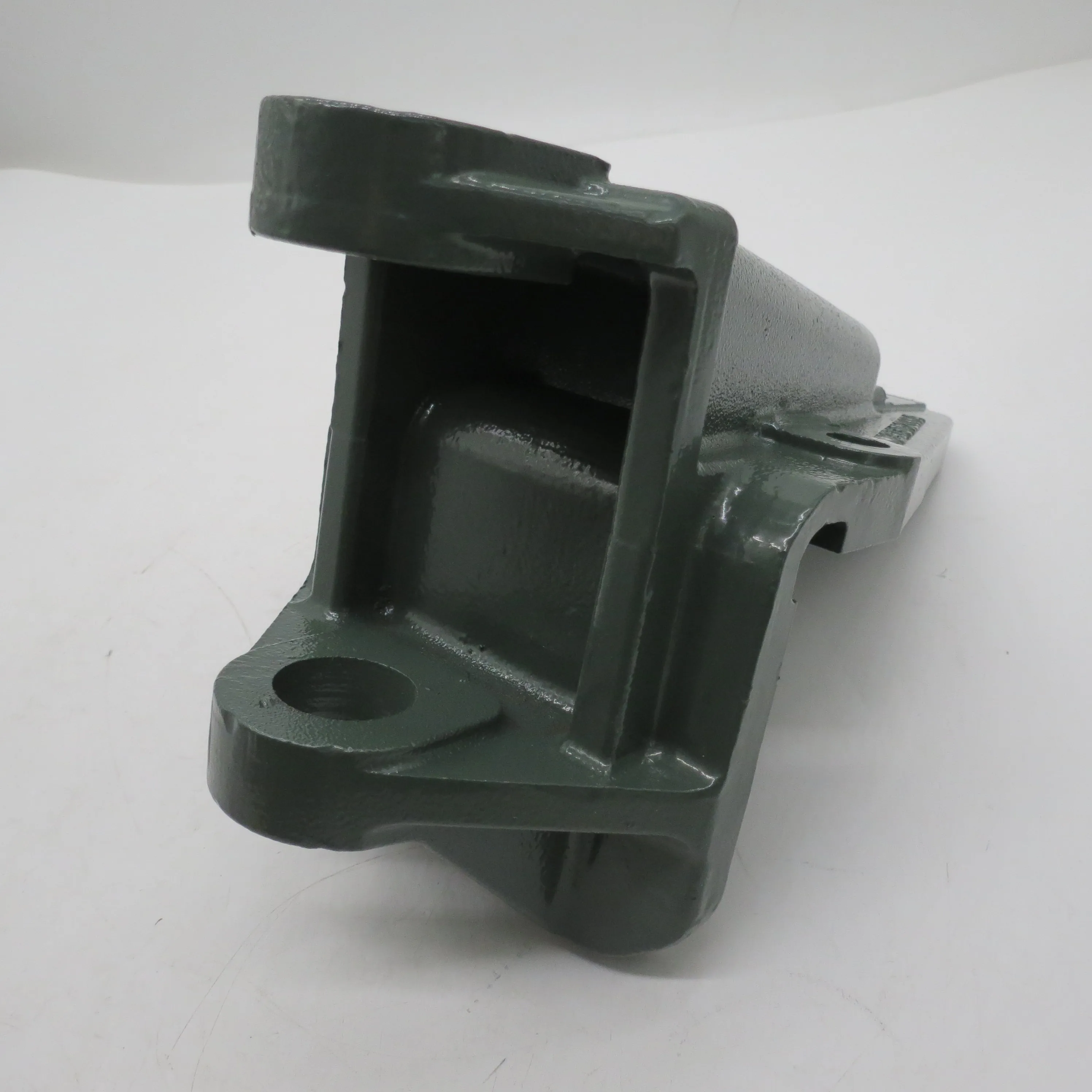High Quality Front Spring Rear Bracket WG9731520004