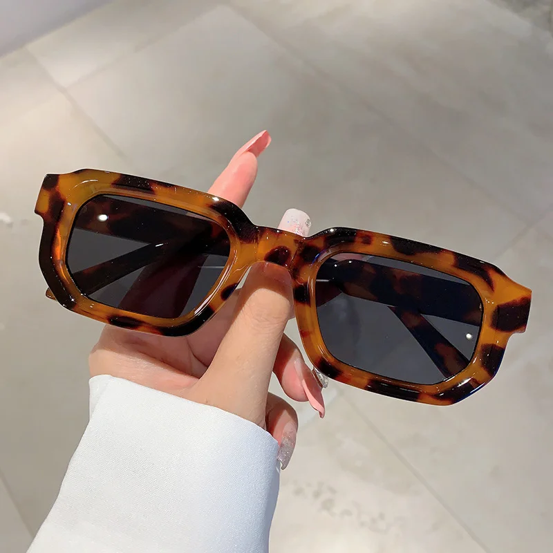 2024 Custom Logo Sun Glasses for Women - Thick Frame