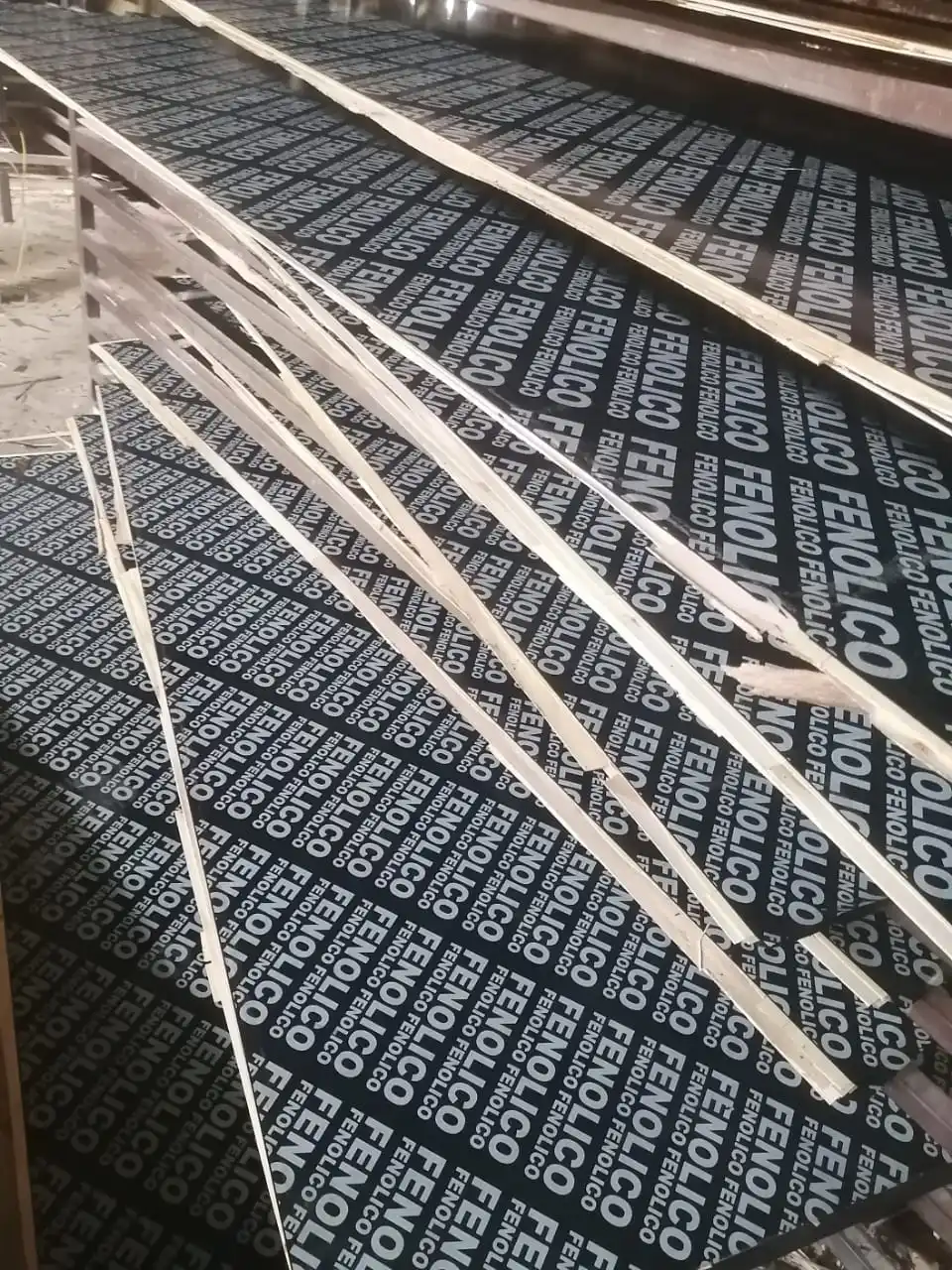 Arrow Ply Phenolic Plywood Phenolic Board Philippines Market 1220*2440