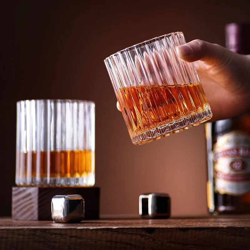 Factory Custom Unbreakable Lead Free Diamond Striped Engraved Luxury Crystal Heavy Base Diamond whiskey glass for Party