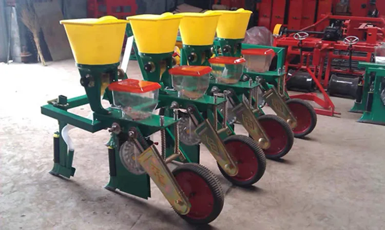 Tracror Used 4 Row Corn Planter Machine Seeders Maize Seeder with Fertilizer for Sale