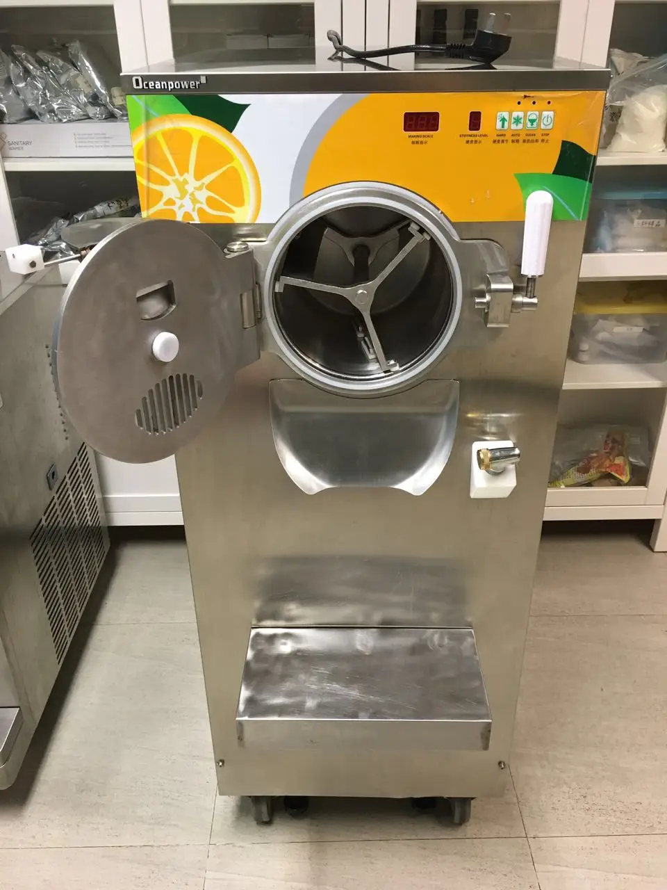 アイスクリームの機械 Oceanpower OPH42ハードアイスクリームマシン、CE付きジェラト製造機