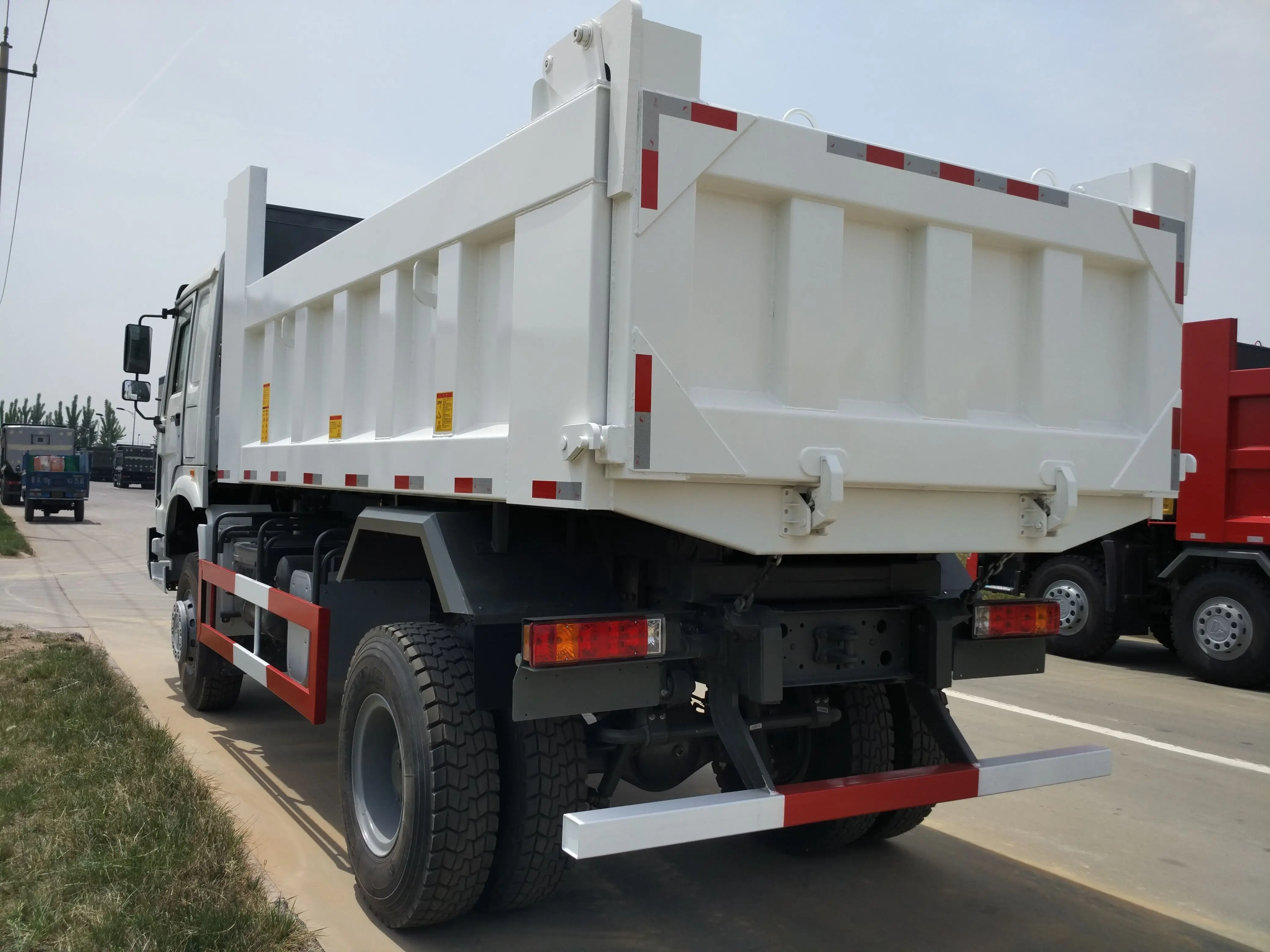 Sinotruk Howo Light Dump Truck CDW 4x2 Mini Air Suspension Euro 2 Diesel Fuel New Condition LOW Price