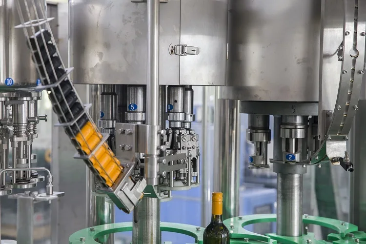 Turnkey Project Automatic Washing Filling Capping Machine for Alcohol Drinking Automatic Glass Bottled Gin Production factory