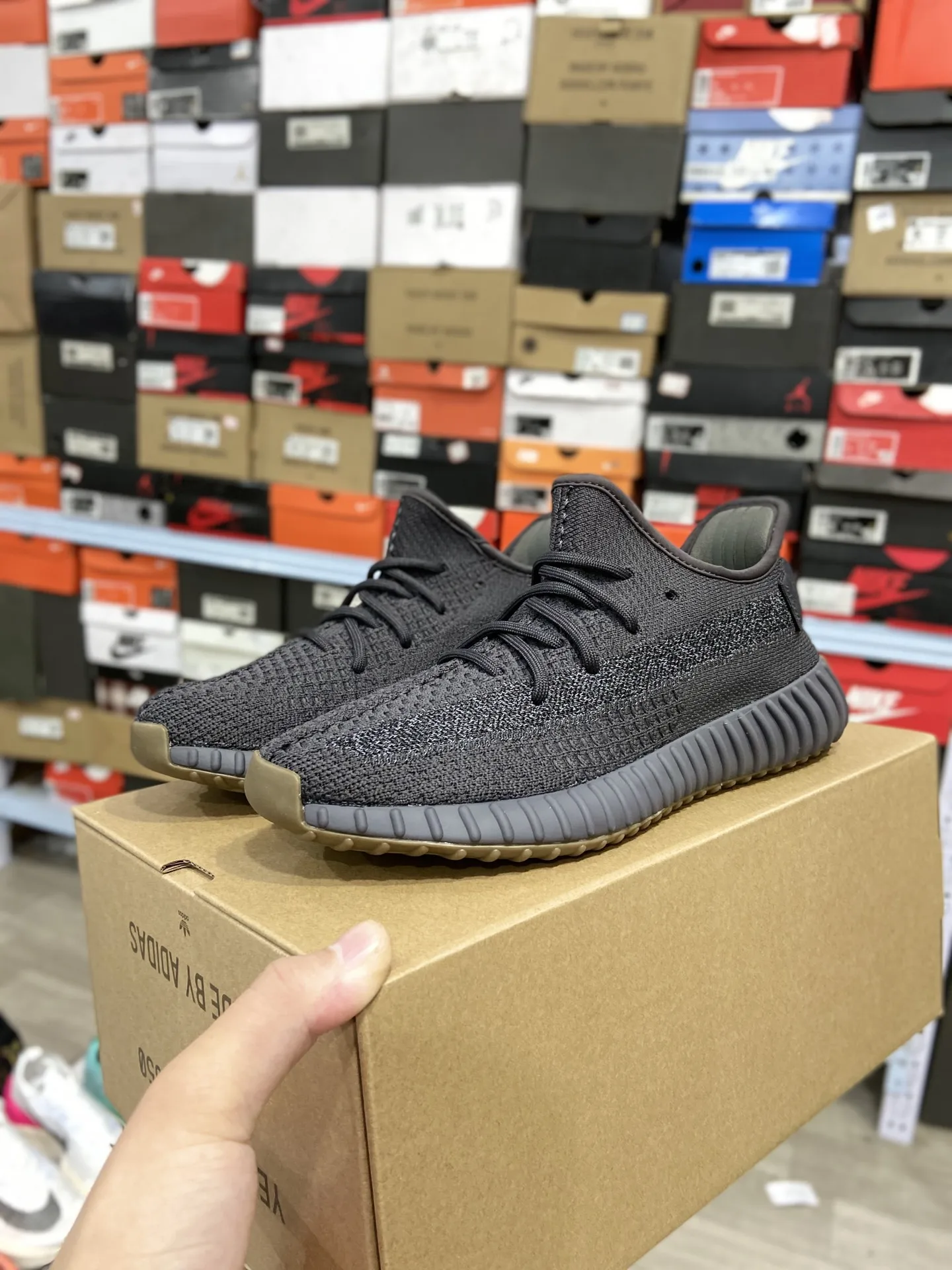 Yeezy 350 V2 Designer Sell Like Hot Cakes Zapatillas Hombre Sneakers ...