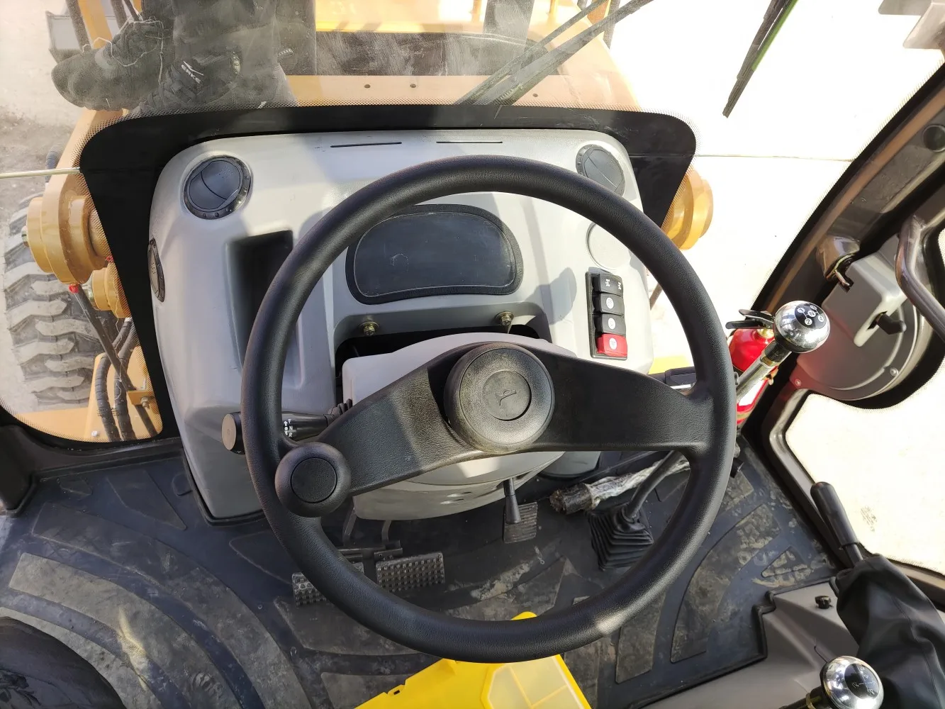 Cheap Price SHANMON Digger SAM388T 1 CBM Bucket Backhoe Wheel Loader with Hammer