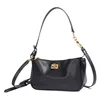 Boucle en or noir