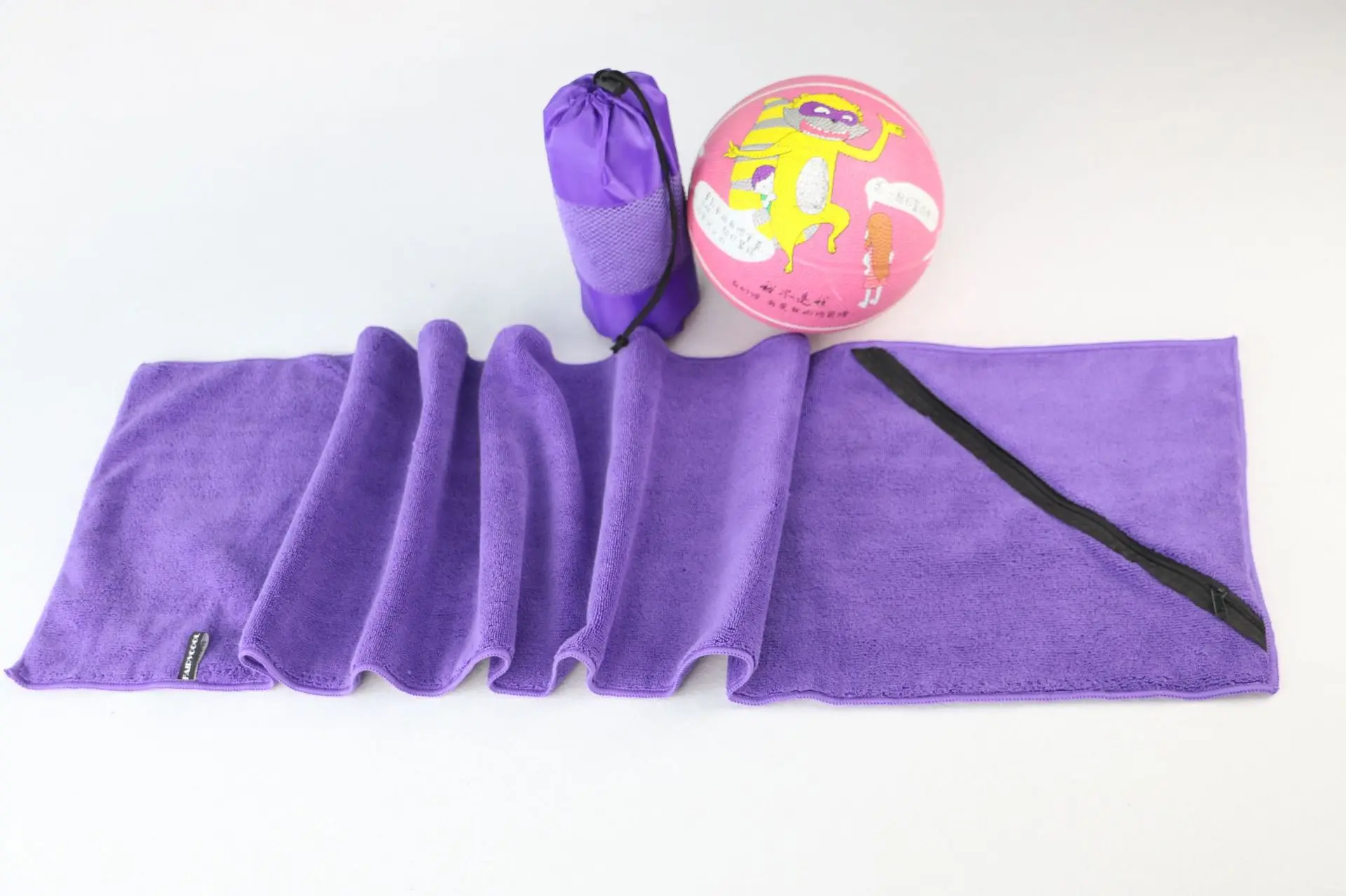 High Quality Custom Microfiber Sports Towel for Gym Golf Travel-Super Water Absorption Zipper Pocket Printed Personalization supplier