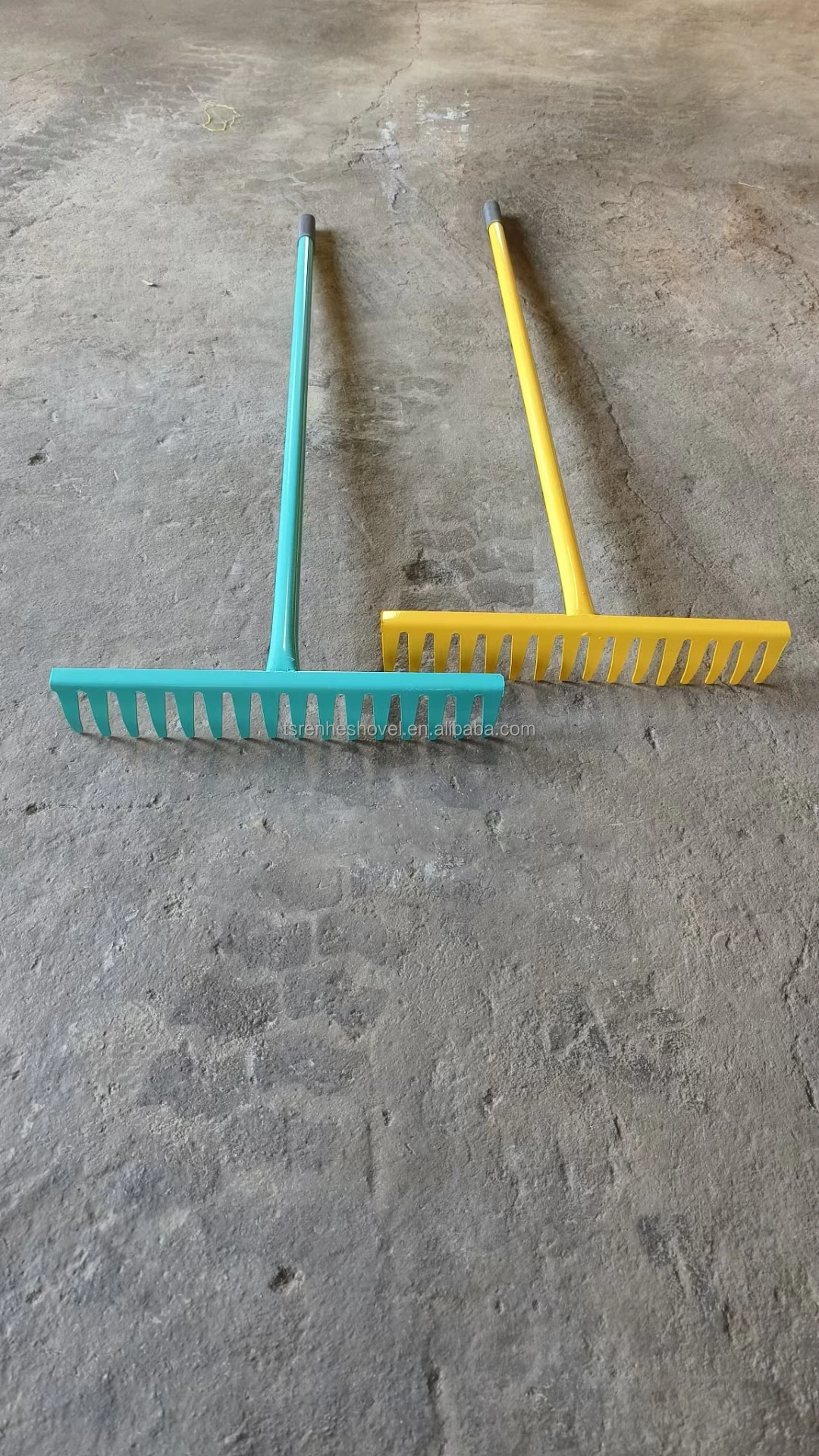 product hot sales garden farm tools  metal  lawn leveling  leaf  rake  with long handle-7