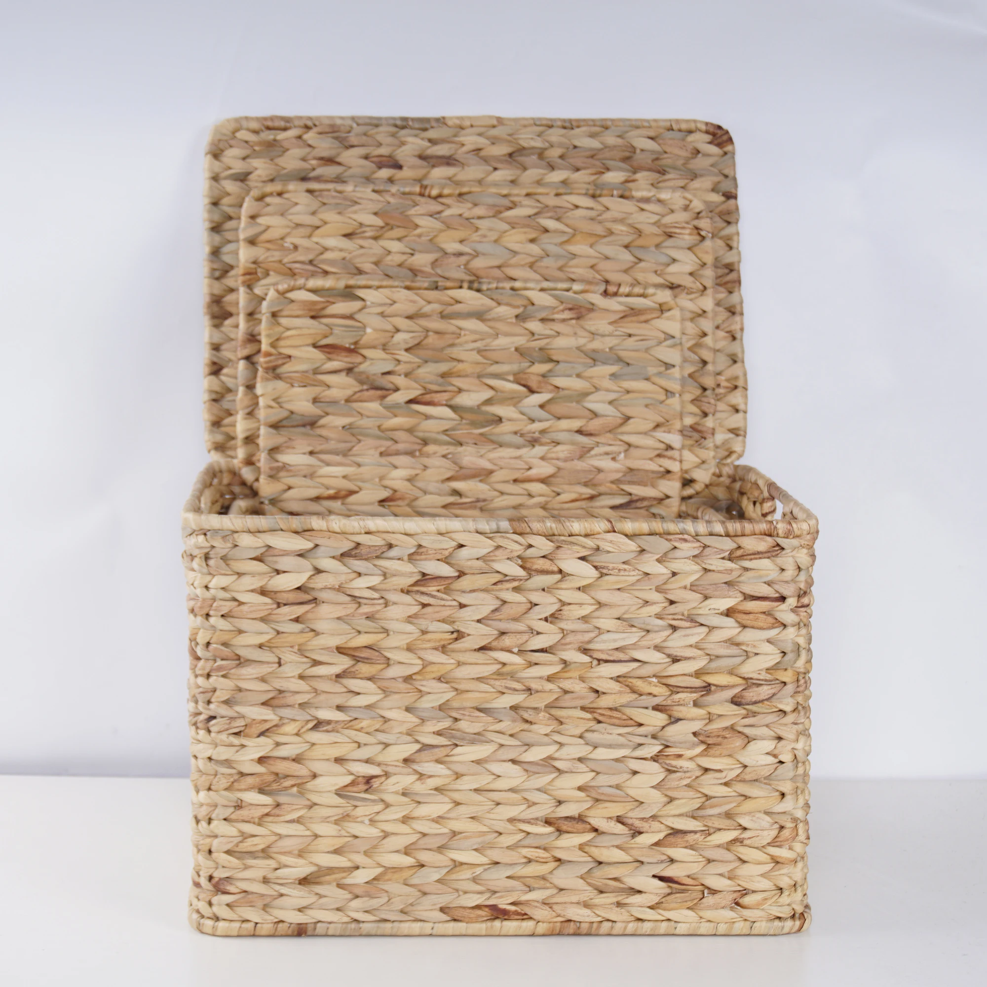 XH Set of 3 Rectangular Water Hyacinth Decorative Handwoven Storage Trunk