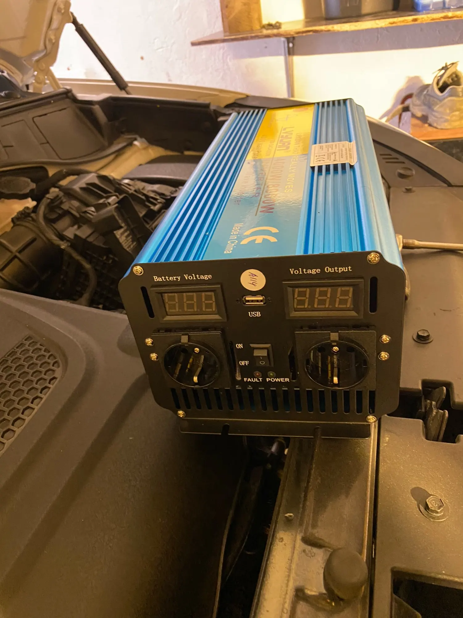 Lvyuan 4000w 8000w Car Converter Usb Output Inverter Charger 12v Dc