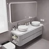 Grigio-chiaro