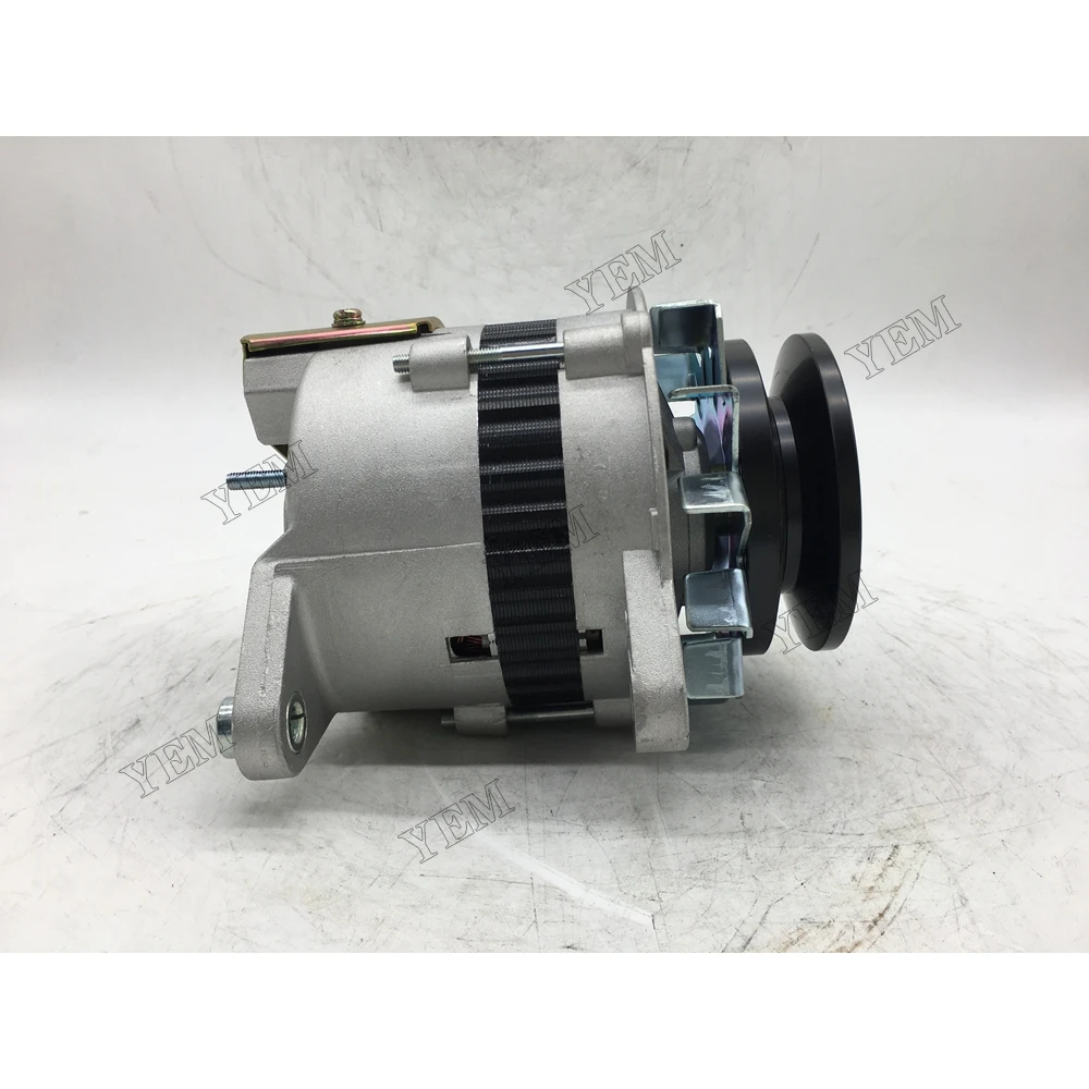 Alternator for Komatsu 4D95 PC60-5 Diesel Engine Spare Parts