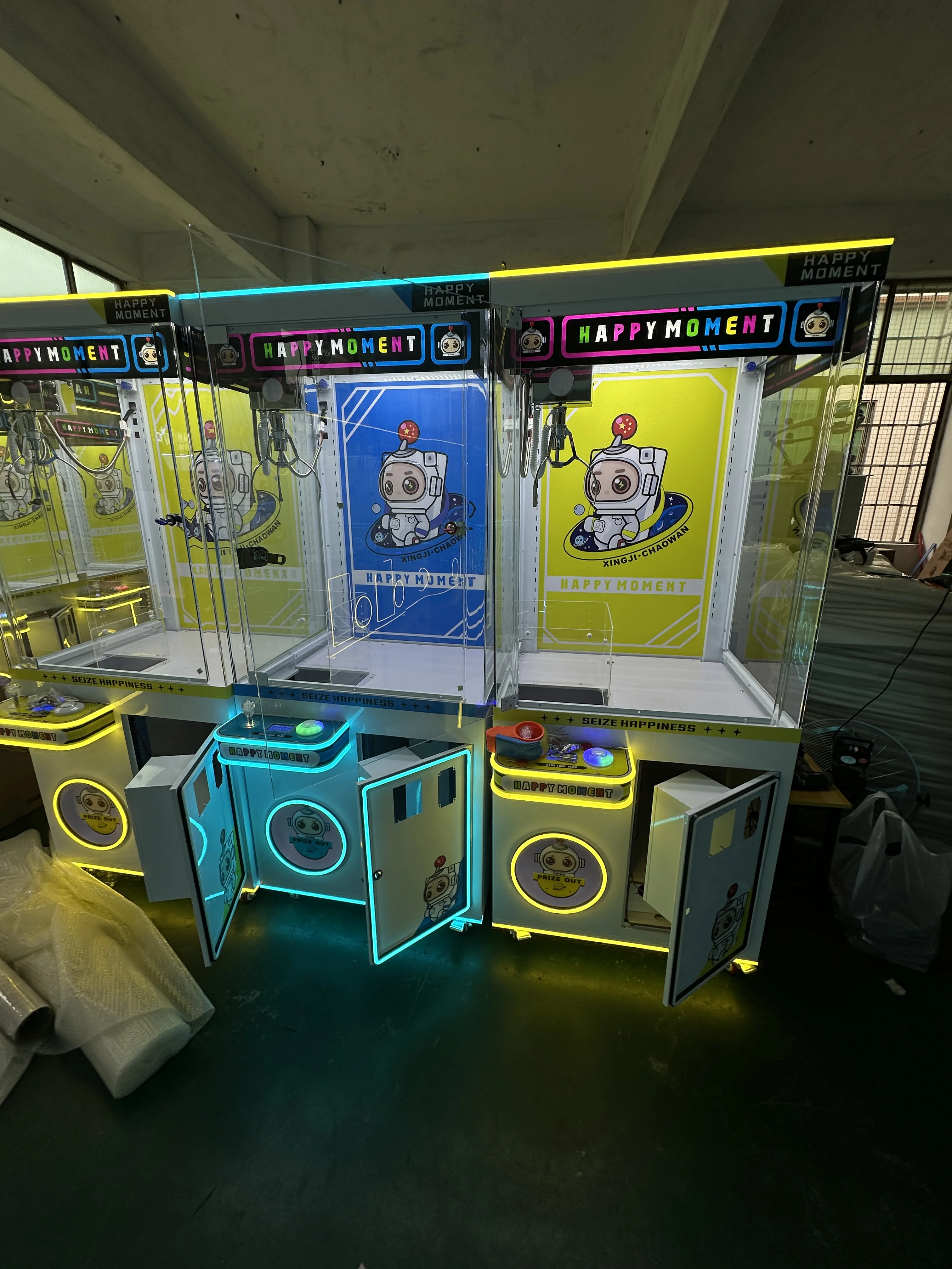 D−CLAW　あいや～　デコペン Arcade Toy Candy Crane Crazy Toy2 Claw Machine for Sale