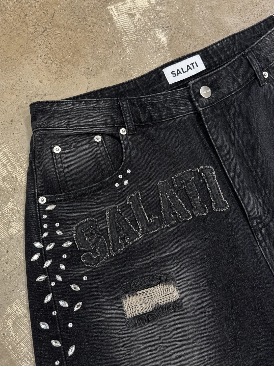 Custom Manufacturer Black Acid Washed Distressed Ripped Raw-Hem High-Waisted Knitted Embroidered Print Canvas Streetwear Men's gallery 7