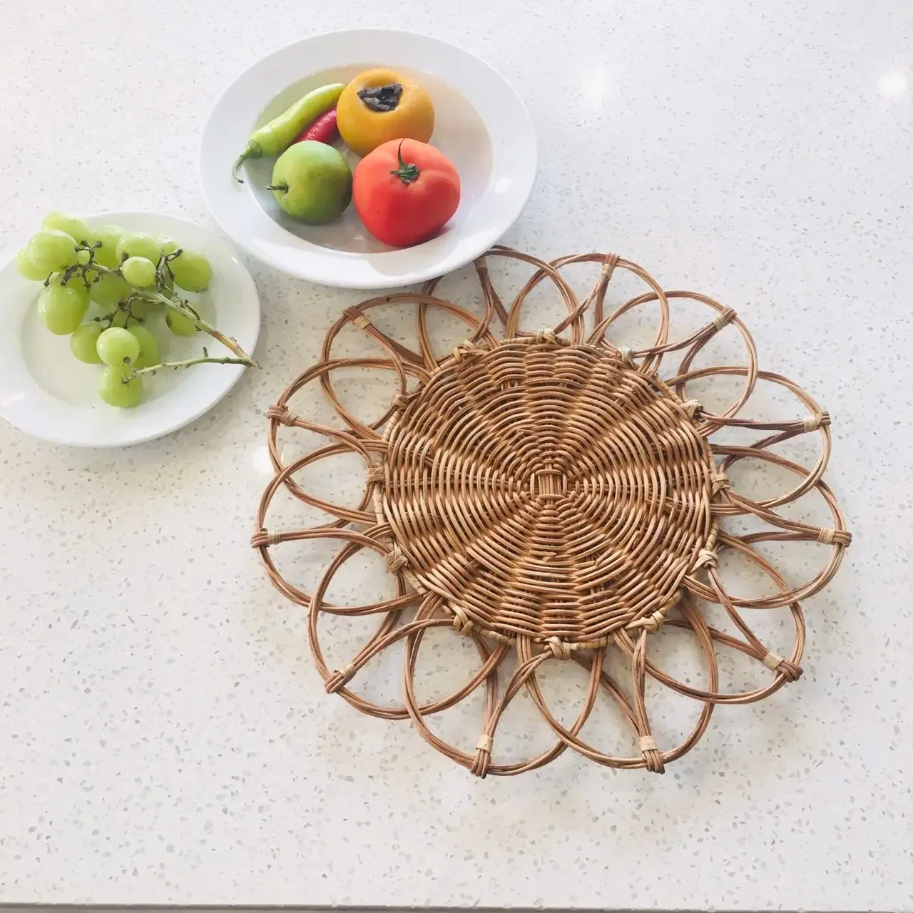 Best Selling Rattan Charger Plates Flower Shape Woven Placemats Bamboo ...