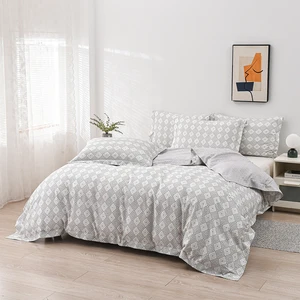 Digital Printed Luxury Duvet Cover Set Home Textile Supplier Customized Bedding Set