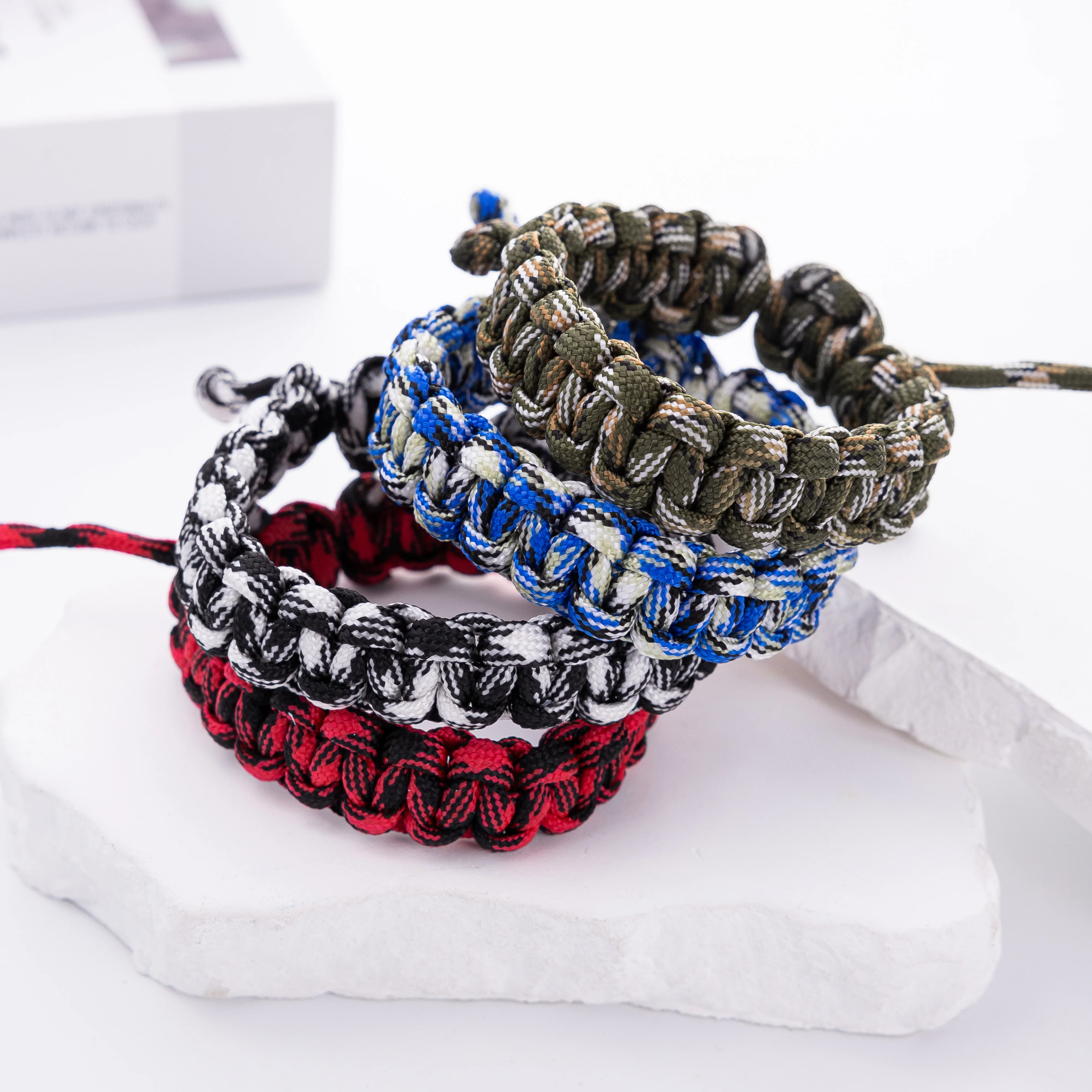 Outdoor Adjustable Seven-Core Camouflage Woven Bracelet Camping