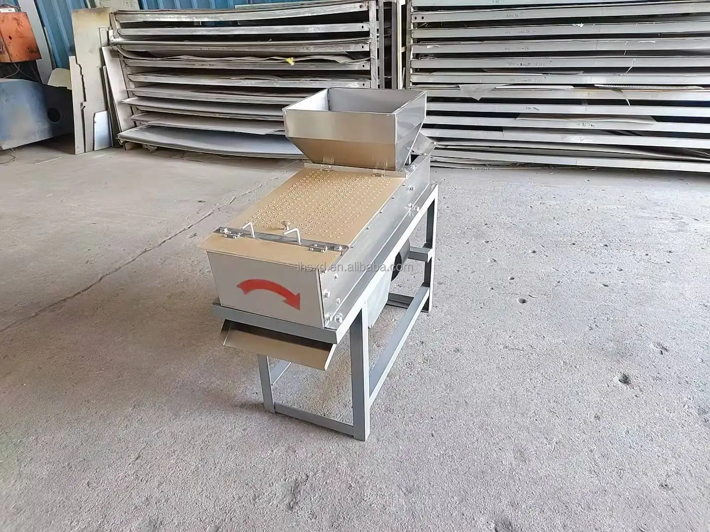 Commercial Automatic Groundnut Red Skin Peeler Dry Peanut Peeling Machine/dry Coffee Bean Peanut